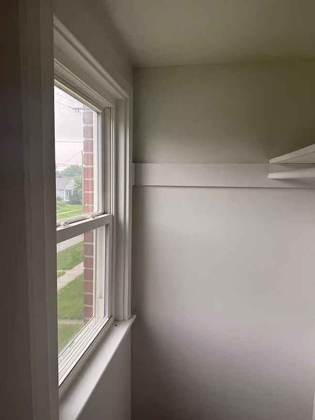 Photo - 430 1/2 Oak St Unit 430 Oak St.  #2