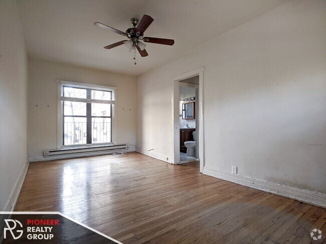 Building Photo - 730 W Roscoe St Unit 1W Rental