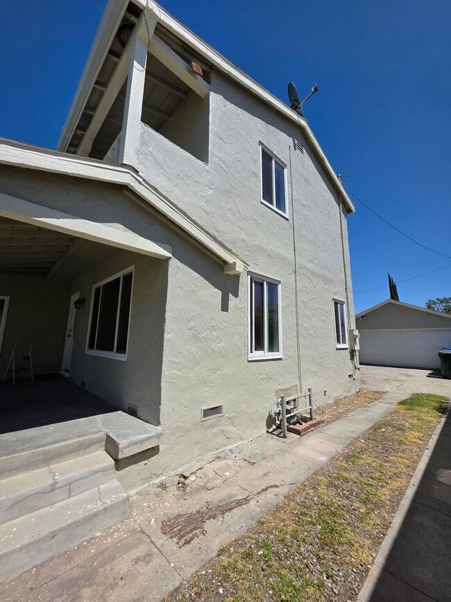 Photo - Look At The Porch!!