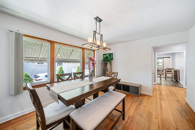 Photo - 3200 Highland Ave