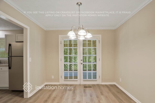 Photo - 5884 Four Winds Dr SW