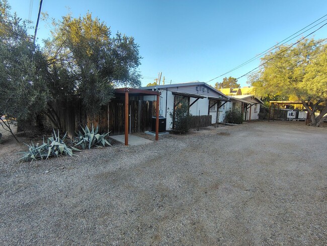Photo - 3302-3308 E Glenn St Unit 3304