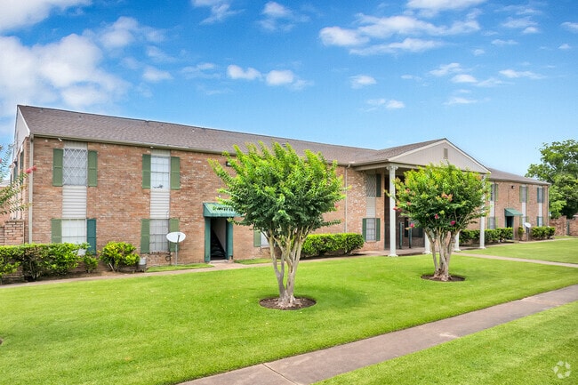 Building Photo - Deer Park Gardens Rental