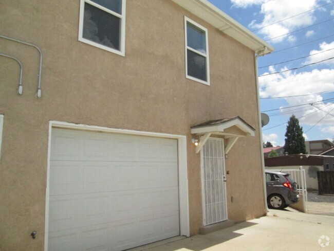 Building Photo - UNM/CNM/KAFB Unit 1704 Lead #C SE Rental