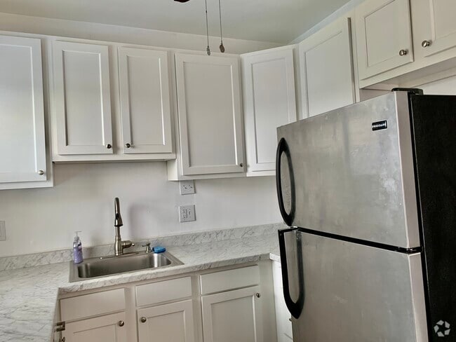 Building Photo - 1044 Welfer St Unit 2 Rental