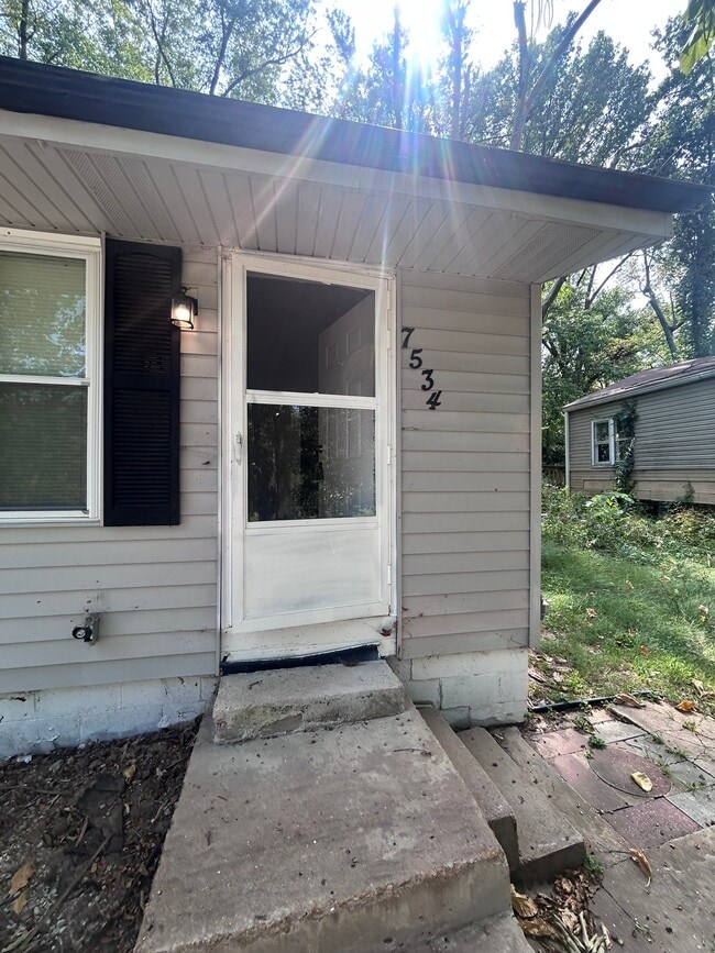 Photo - 7534 Blanding Dr