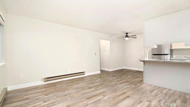 Photo - 1209 W Plum St Unit C5