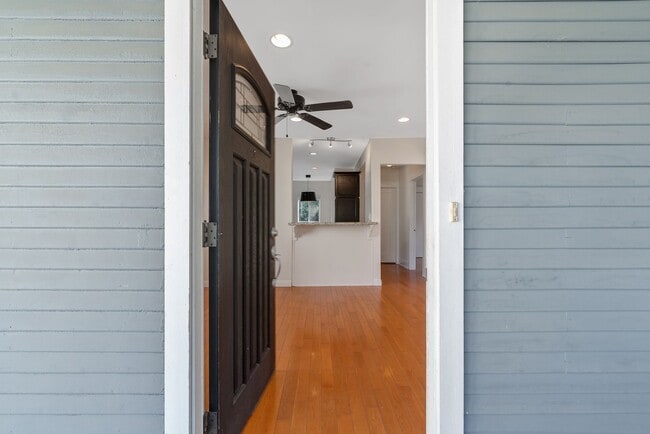 Photo - Stylish 2-Bedroom Retreat with Private Yar...