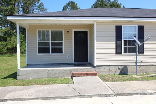 Building Photo - 6104 Vinnie Dr Unit C Rental
