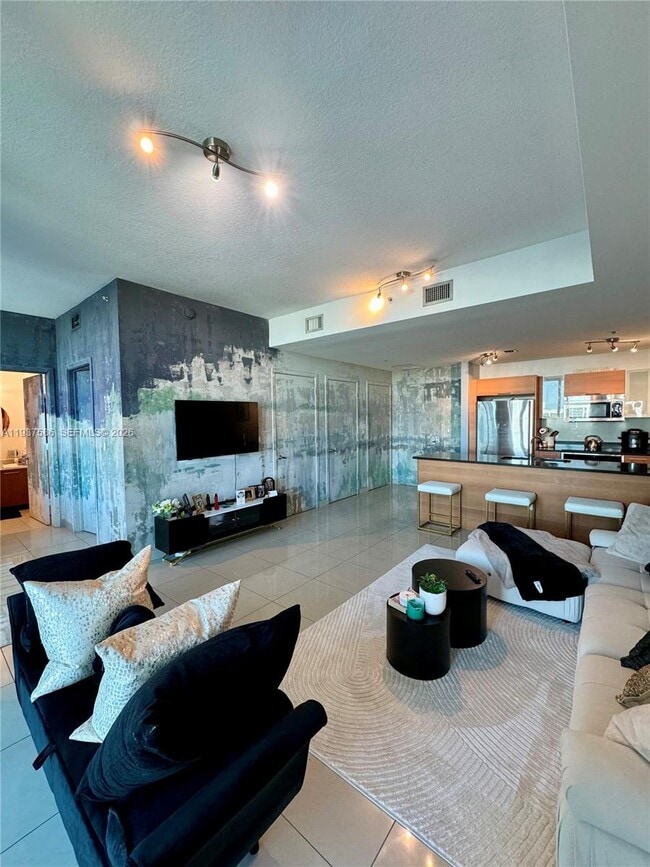 Photo - 3301 NE 1st Ave Unit H1013