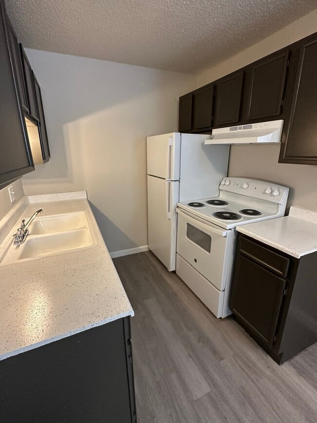 Photo - The Coachlight Apartments