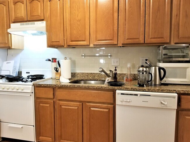 Photo - 2bed / 1bath close to Boston University