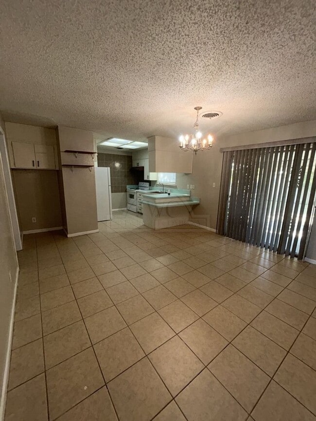 Photo - 1100 Pine Dr