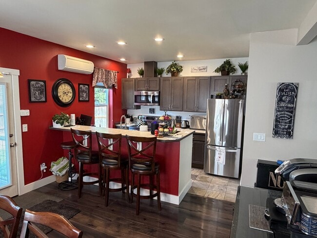 75 Gerard Ln