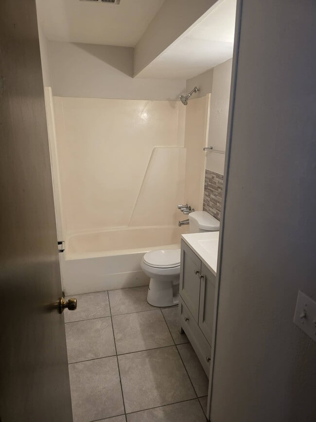 Updated bathroom - 212 N 44th St Unit #5 The Danielle