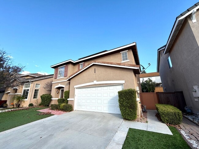 Photo - Move-In Ready 3 bedroom & 2.5 bathroom Home in the Gated Laurel Creek Community