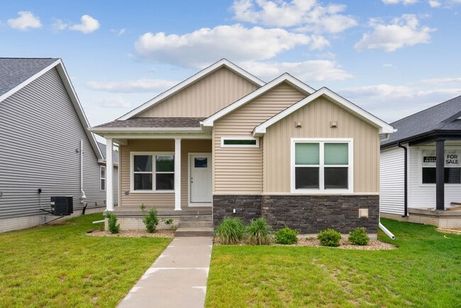 Building Photo - 116 Axlewood Dr Rental