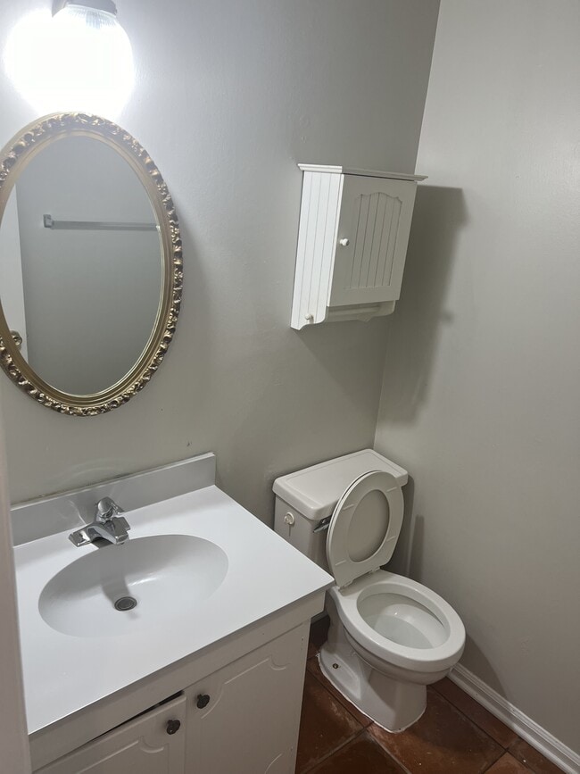 Photo - 201 Northpoint Ave