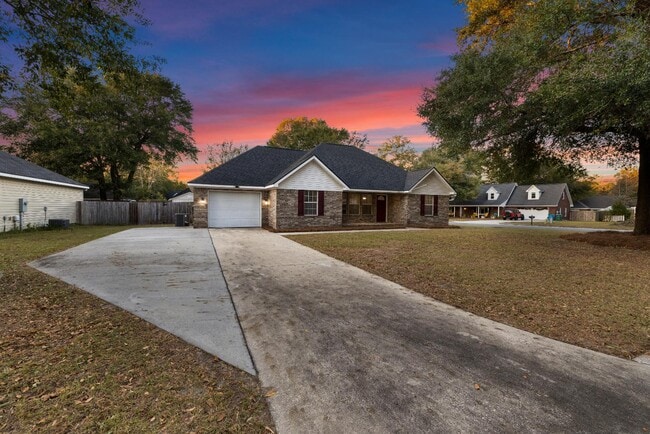 Photo - 125 Crossing Cir