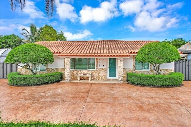 Building Photo - 4225 SW 133rd Ct Unit 4225 Rental