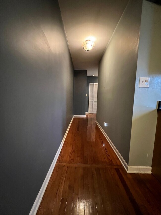 Photo - 368 E 58th St Unidad 3