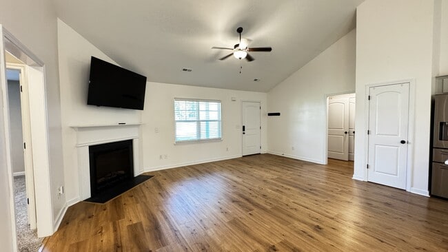 Photo - 225 Westfield Dr