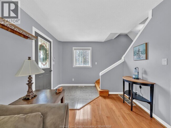 Photo - 8060 Handy St