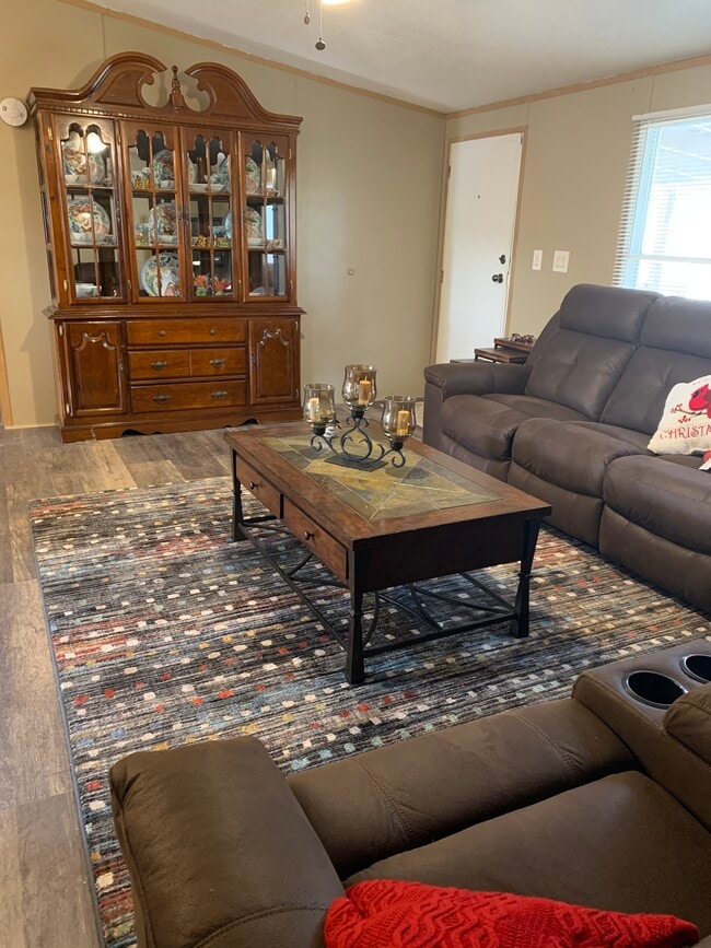 Photo - 112 Pine Knot Trail