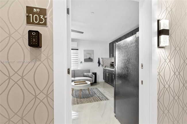 Building Photo - 91865 Overseas Hwy Unit 103