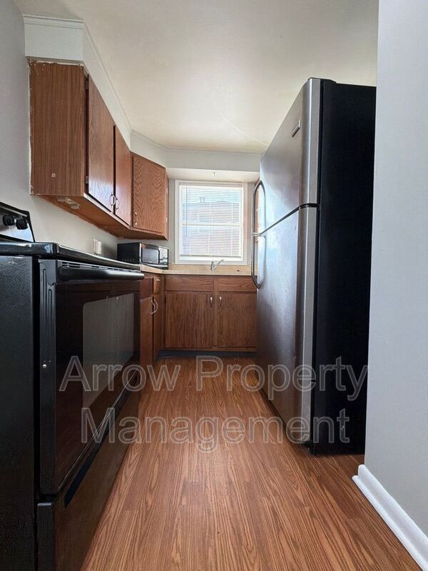 Photo - 5501 Benton St