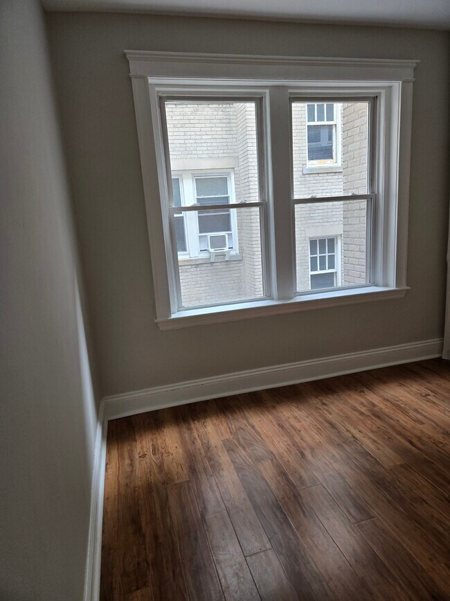 Photo - 31 Chester St Unit #8