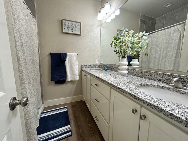 baño principal - Cooper Ridge Apartment Homes