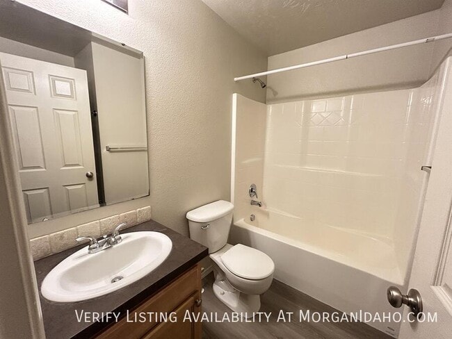 Photo - 1723 W Bayeux Dr