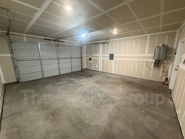 Photo - 217 E Tyler Ct