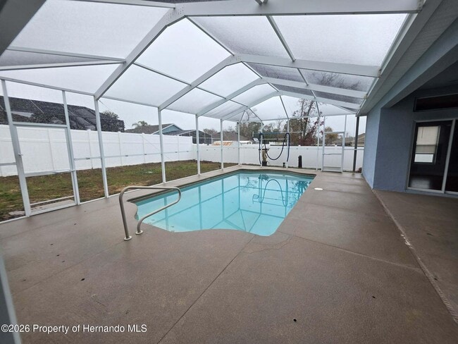 Photo - 4483 Detroit St