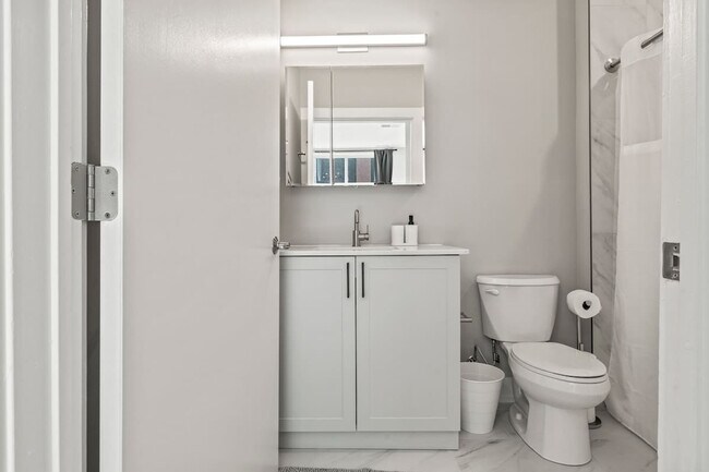 Photo - 916 N Delaware Ave Unit ID1055898P