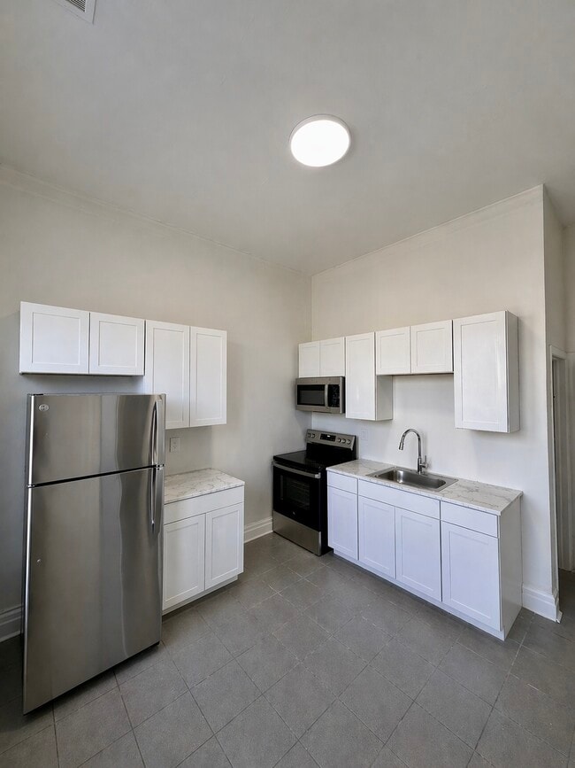 Photo - 102 Karl Brown Way Unit 7