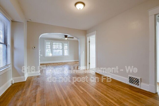 Photo - 3935 Agnes Ave
