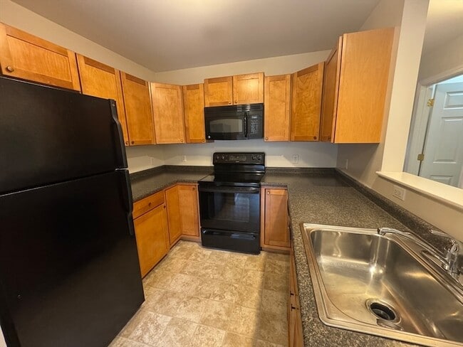 Building Photo - 86 Endicott St Unit D