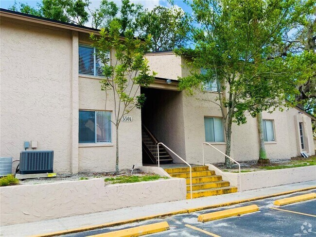 Building Photo - 5501 Pokeweed Ct Unit 141 Rental