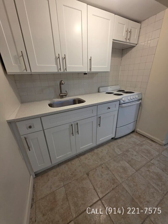 Photo - 104 Oak St Unit 1B