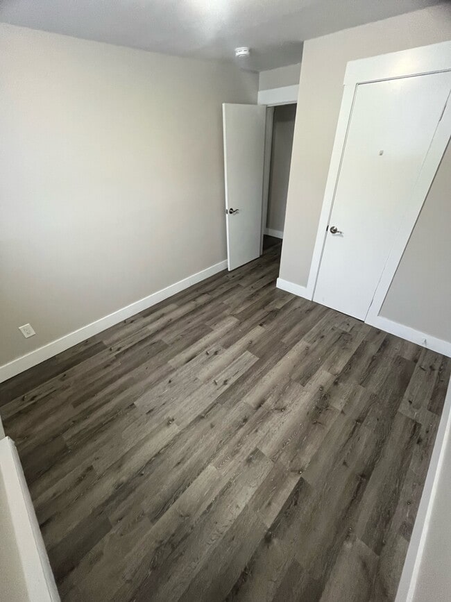 Photo - 46 Terris Ave Unit 2