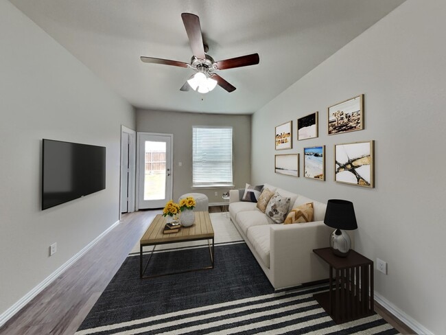 Building Photo - 3261 Karen St