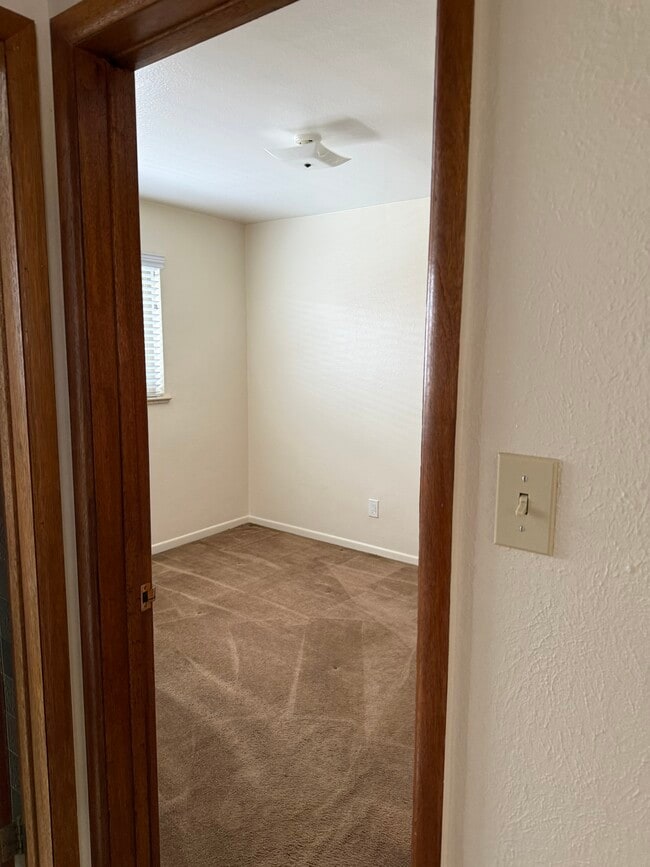 4605 Otis St Unidad B