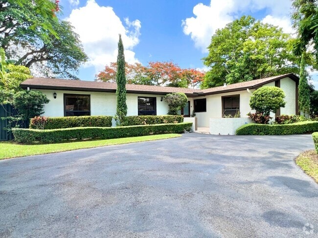 Building Photo - 7704 SW 139th Ct Rental