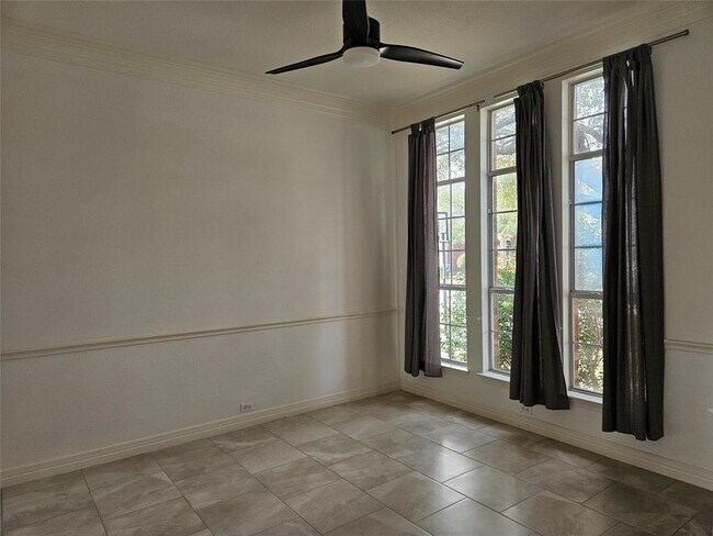 Photo - 2612 Zambia Dr