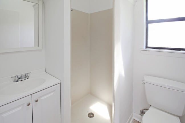 Photo - 54 Willowbrook Ln