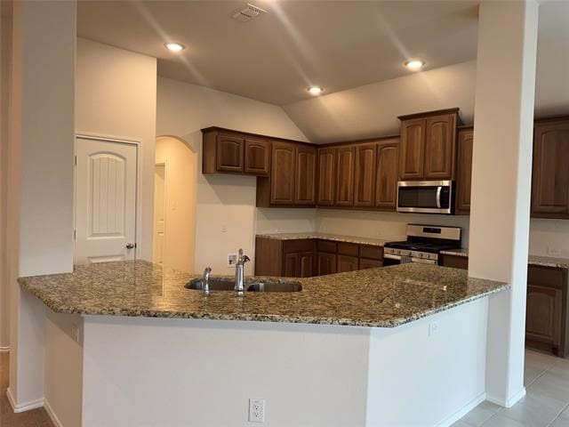 Photo - 912 Madeline Ln