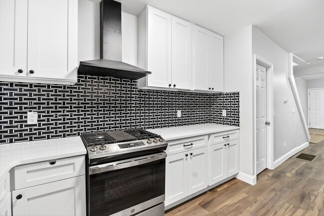 Photo - 130 Liberty St