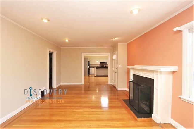 Photo - Piedmont Home with Bedroom Suite and Enclosed Yard